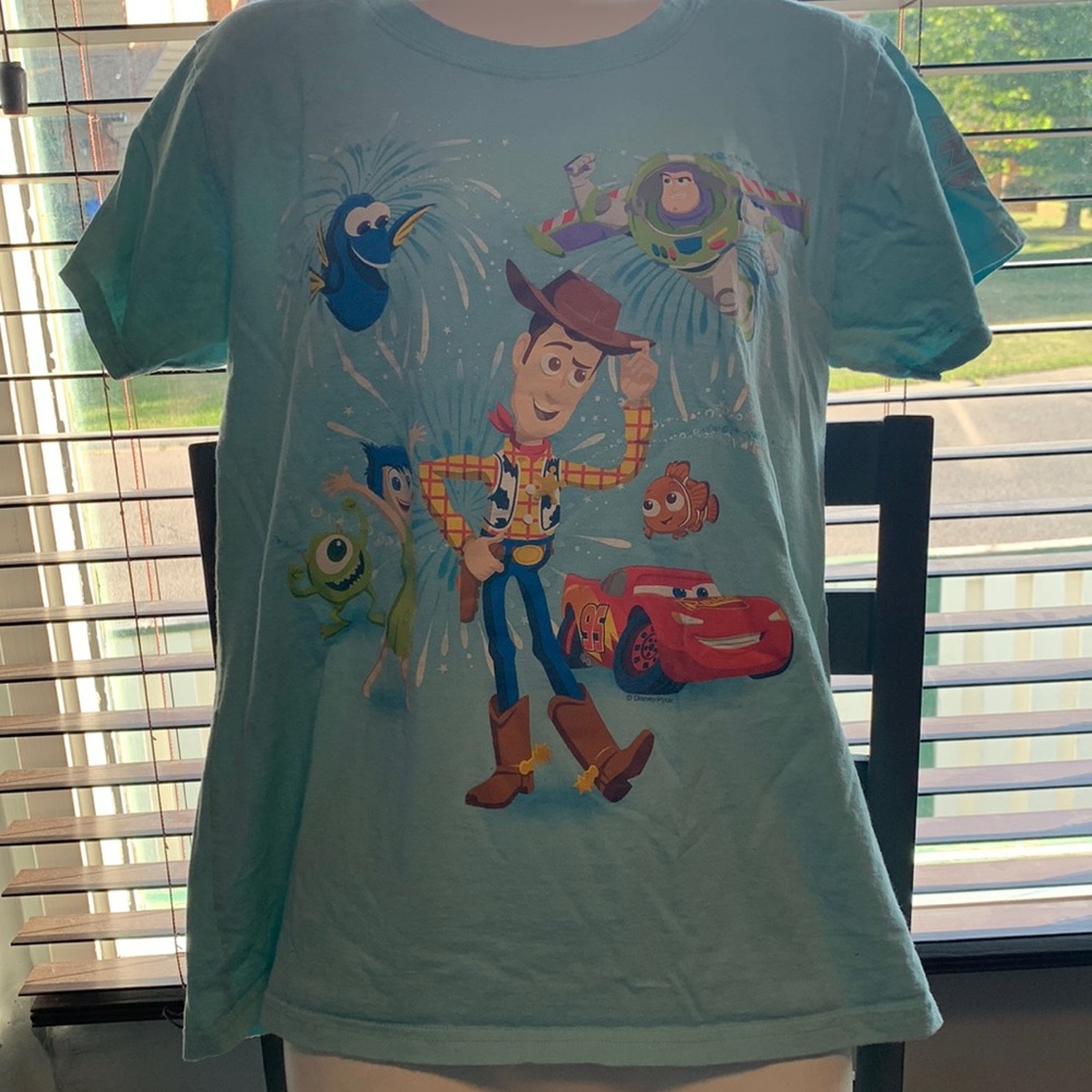 Disney Store 30th anniversary Pixar tee shirt - size L